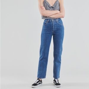 Levi’s Ribcage Straight Ankle jeans